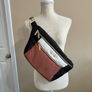 Itzy Ritzy Fanny Pack
